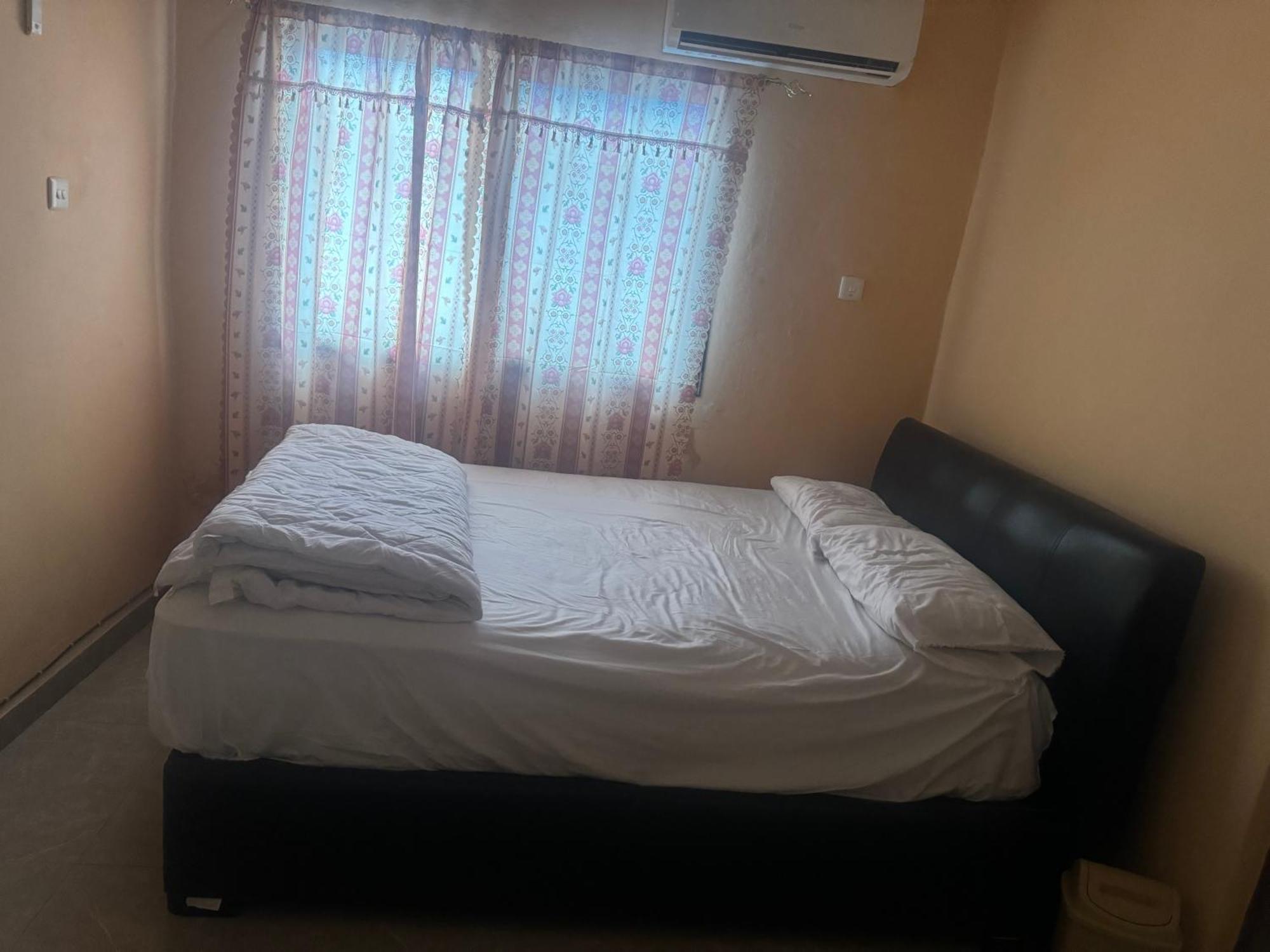 Debora Guest House Фритаун Экстерьер фото