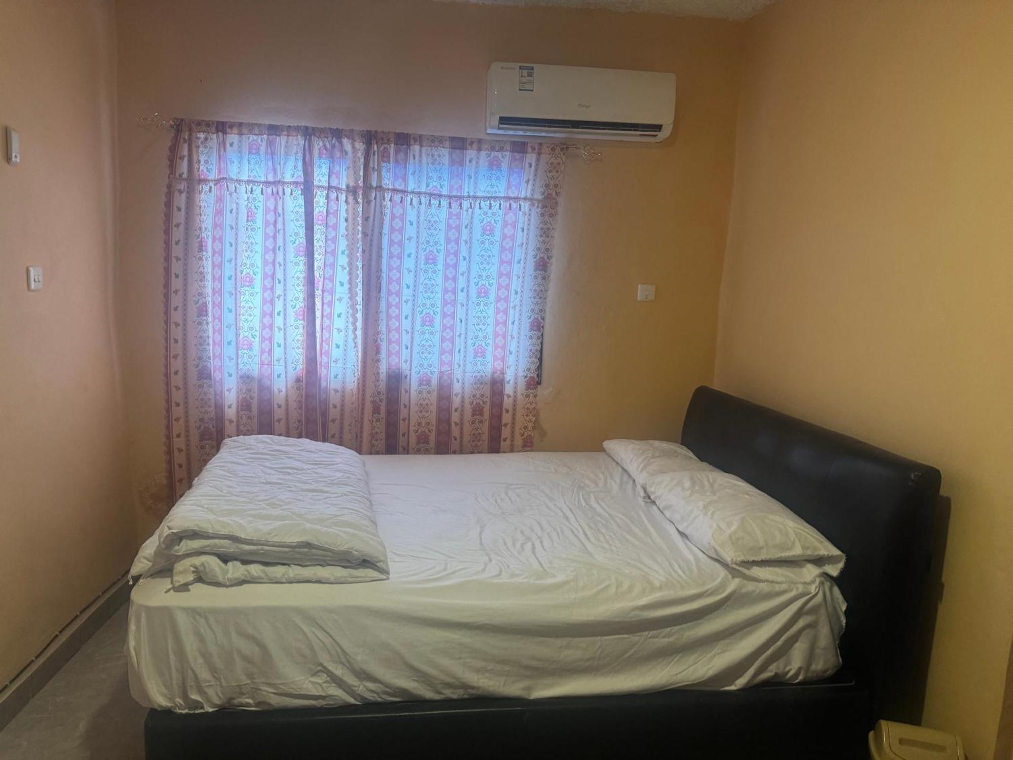 Debora Guest House Фритаун Экстерьер фото