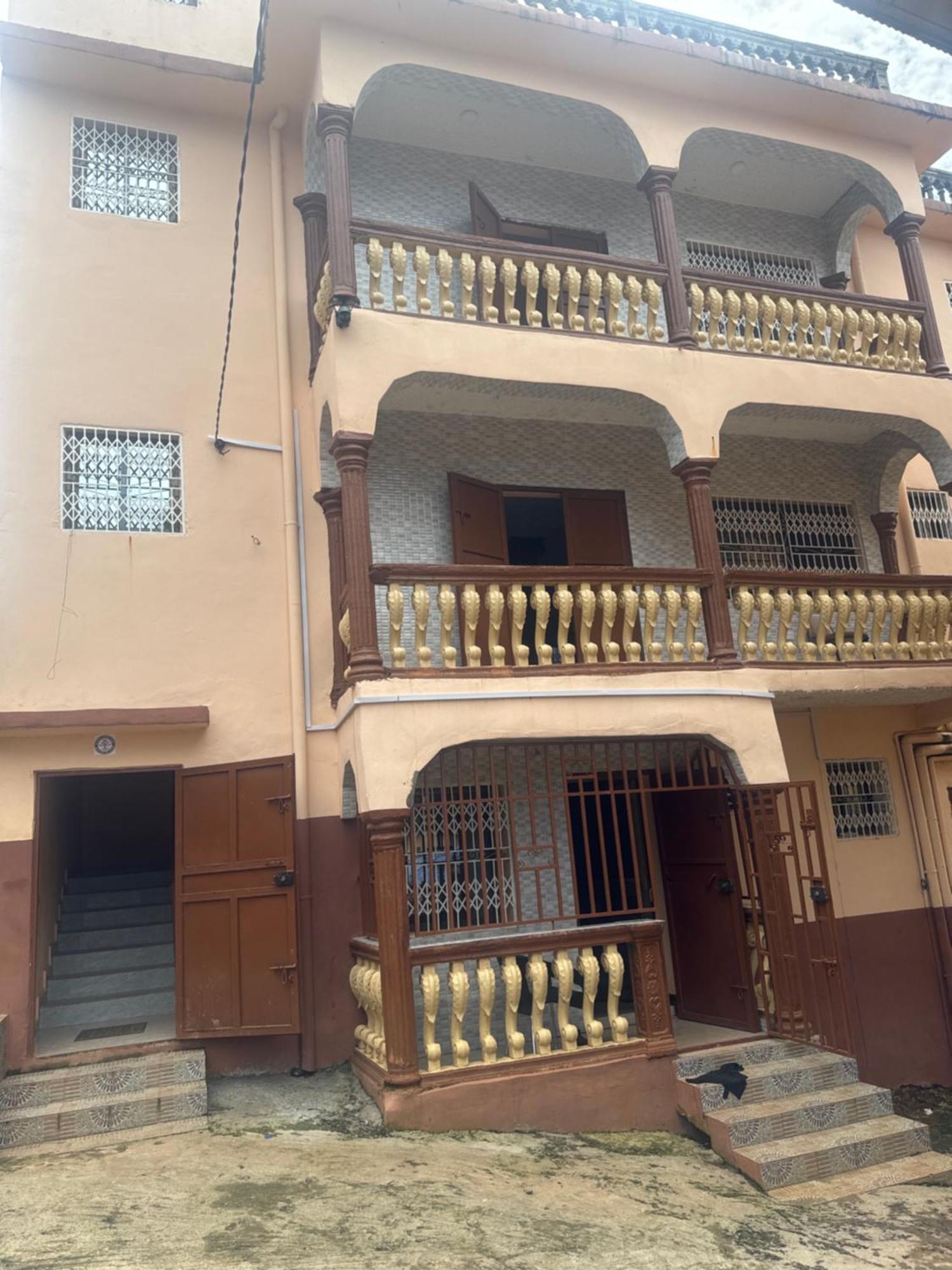 Debora Guest House Фритаун Экстерьер фото